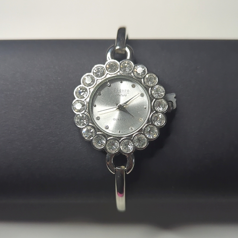 ❤️5/25 🌟NWT Figaro Silver Women's Watch Keychain